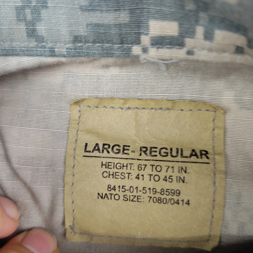 US Army ACU Digital Camo Combat Jacket Uniform Coat Mens Large Special Forces